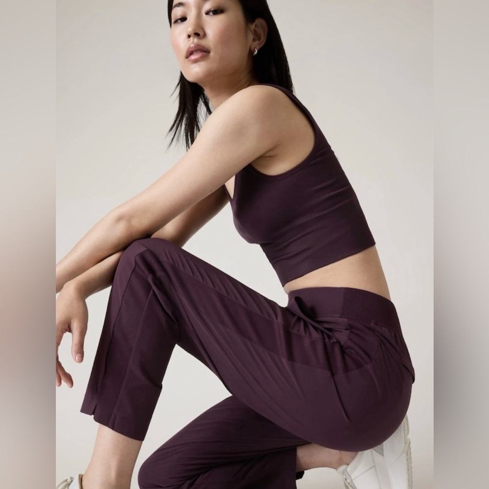 LIKE NEW!  Athleta Mid Rise Ankle Joggers. $99 MSRP. Plum color